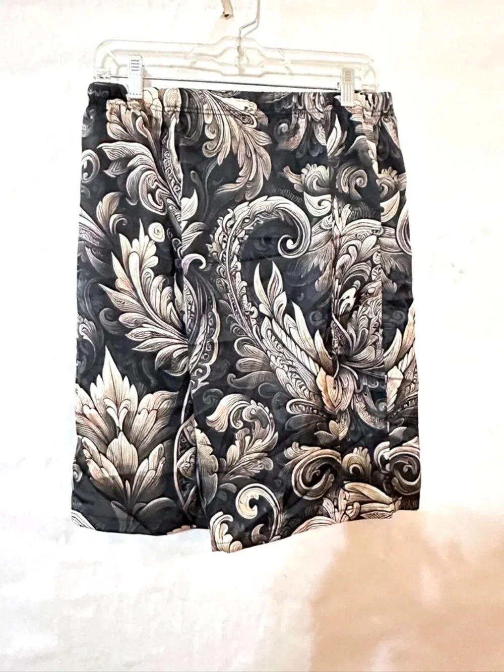 Black Paisley Satin Short Set Shirt loungewear Size large Mens Pajamas Chillwear